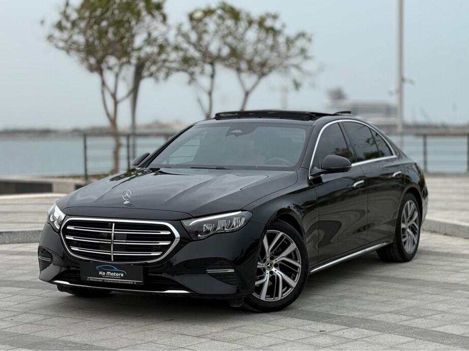 Mercedes-Benz E-Class Sedan 200 2026 - Image 1