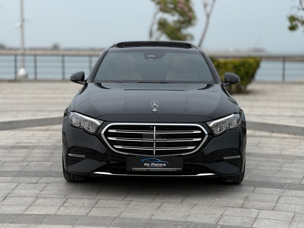 Mercedes-Benz E-Class Sedan 200 2026 - Image 2