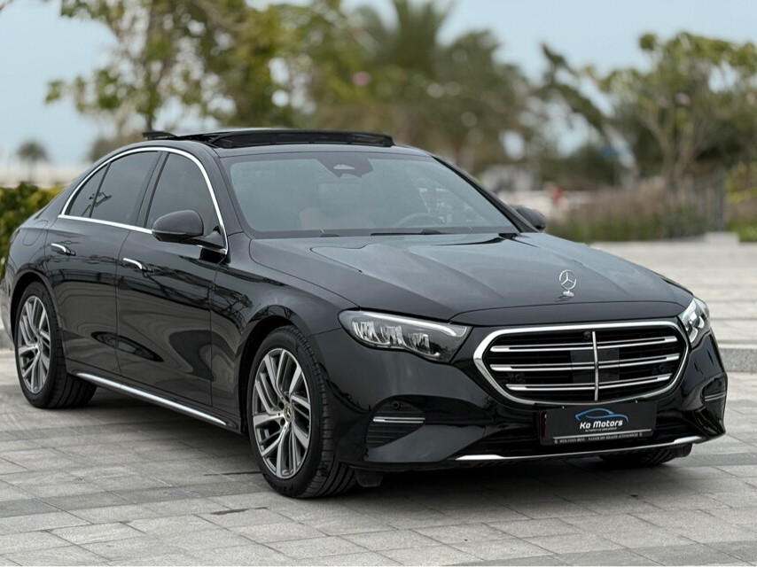 Mercedes-Benz E-Class Sedan 200 2026 - Image 3