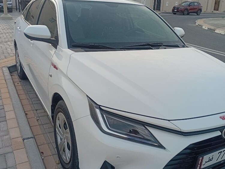 Toyota Yaris 2023 - Image 2