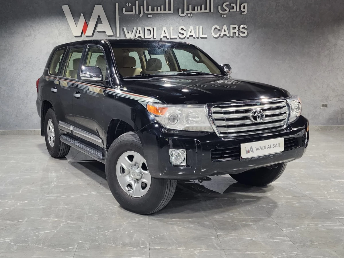 Toyota Land Cruiser GXR v8 2015