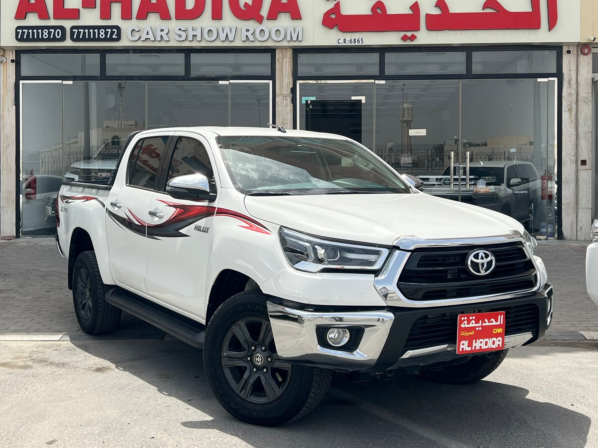 Toyota Hilux SR5 2023 - Image 3