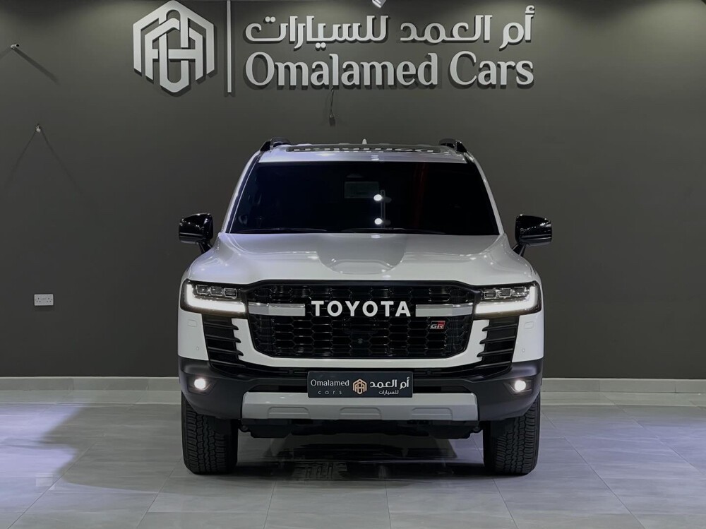 Toyota Land Cruiser G/R HEV 2026 - Image 2