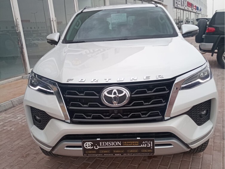Toyota Fortuner 2026 - Image 2