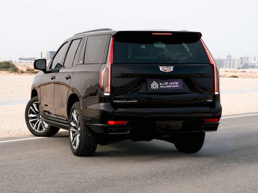 Cadillac Escalade 600 2022 - Image 2