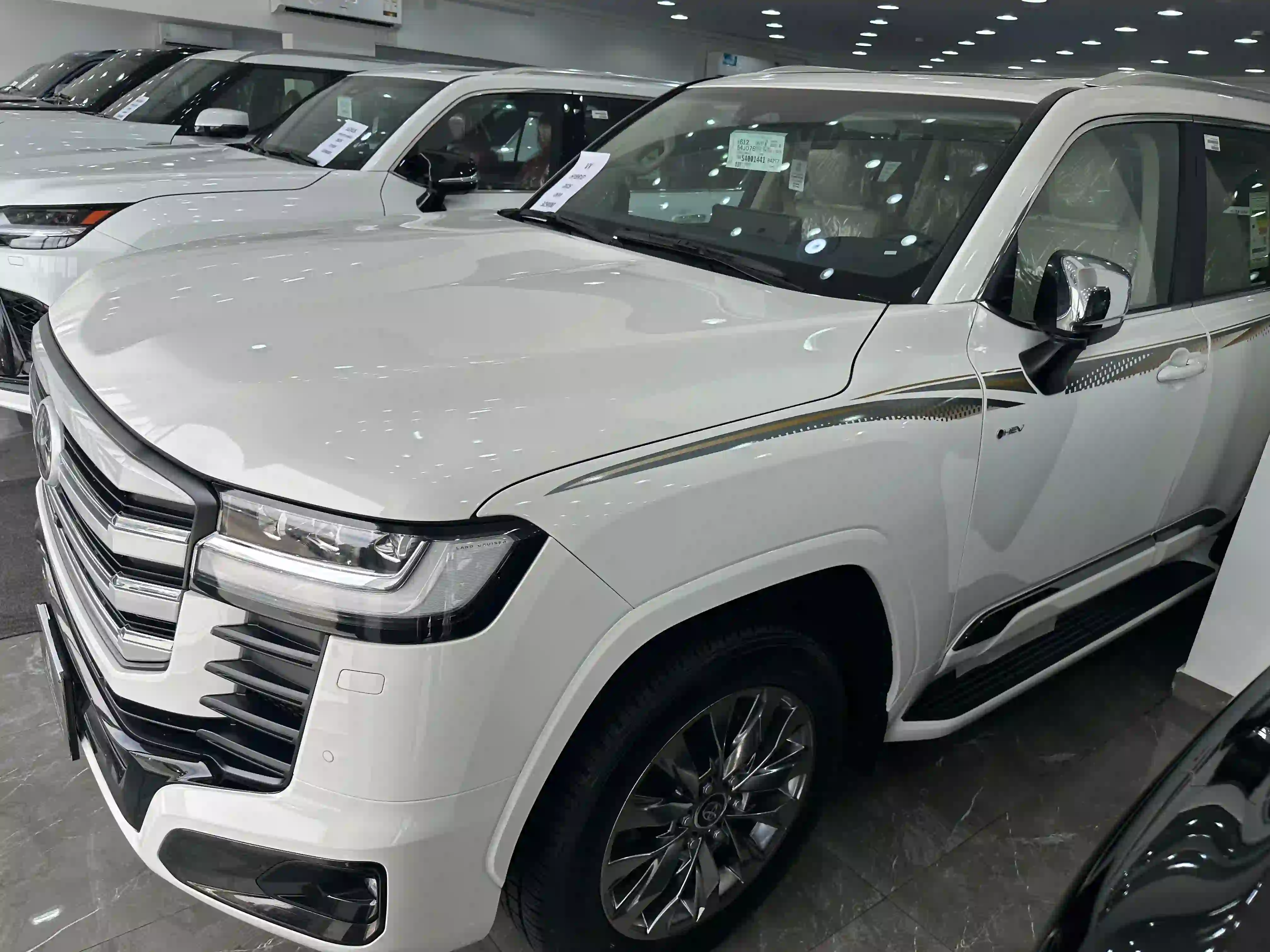 Toyota Land Cruiser VX 2025 - Image 2