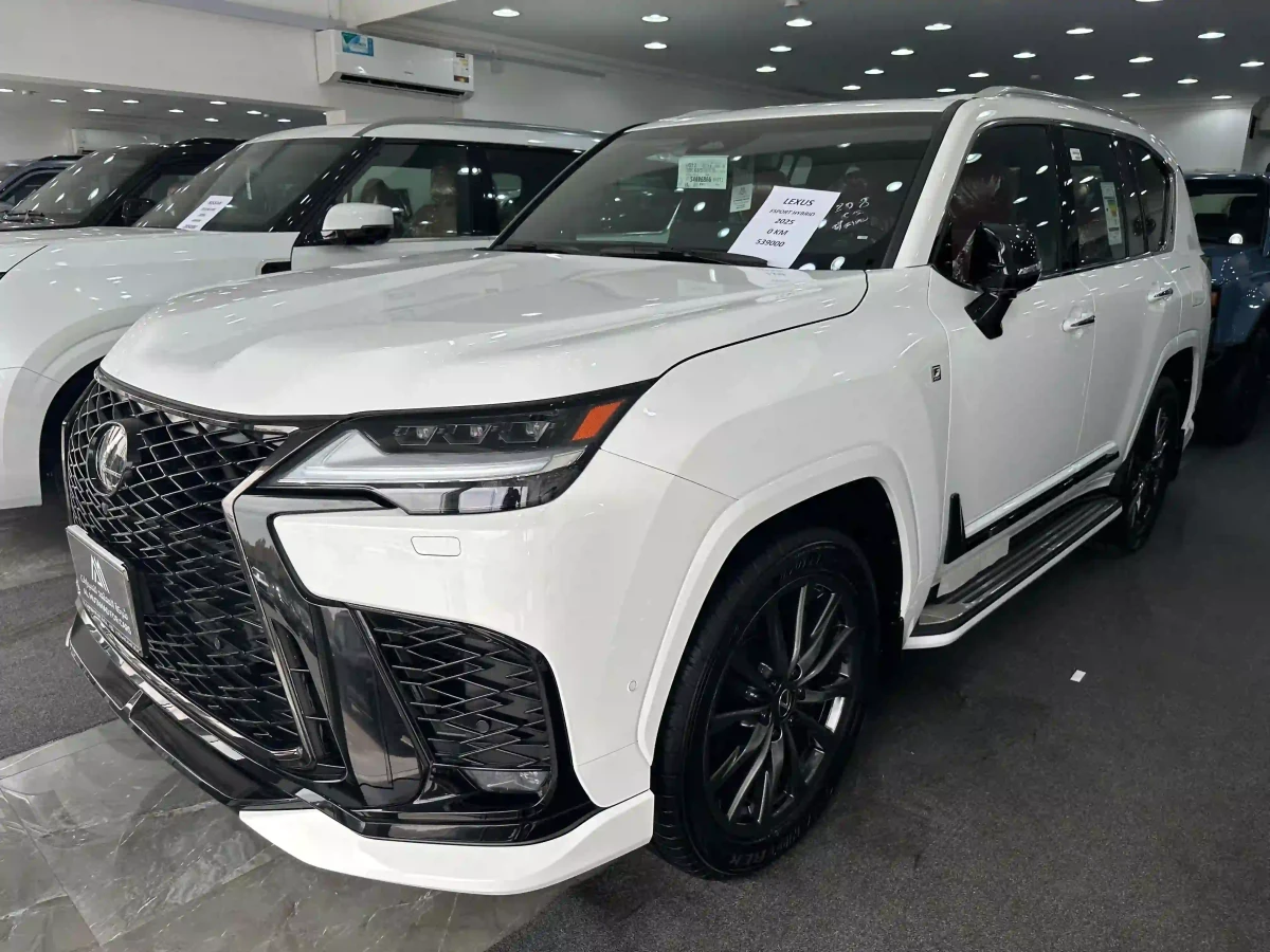 Lexus LX 700h F-SPORT 2025