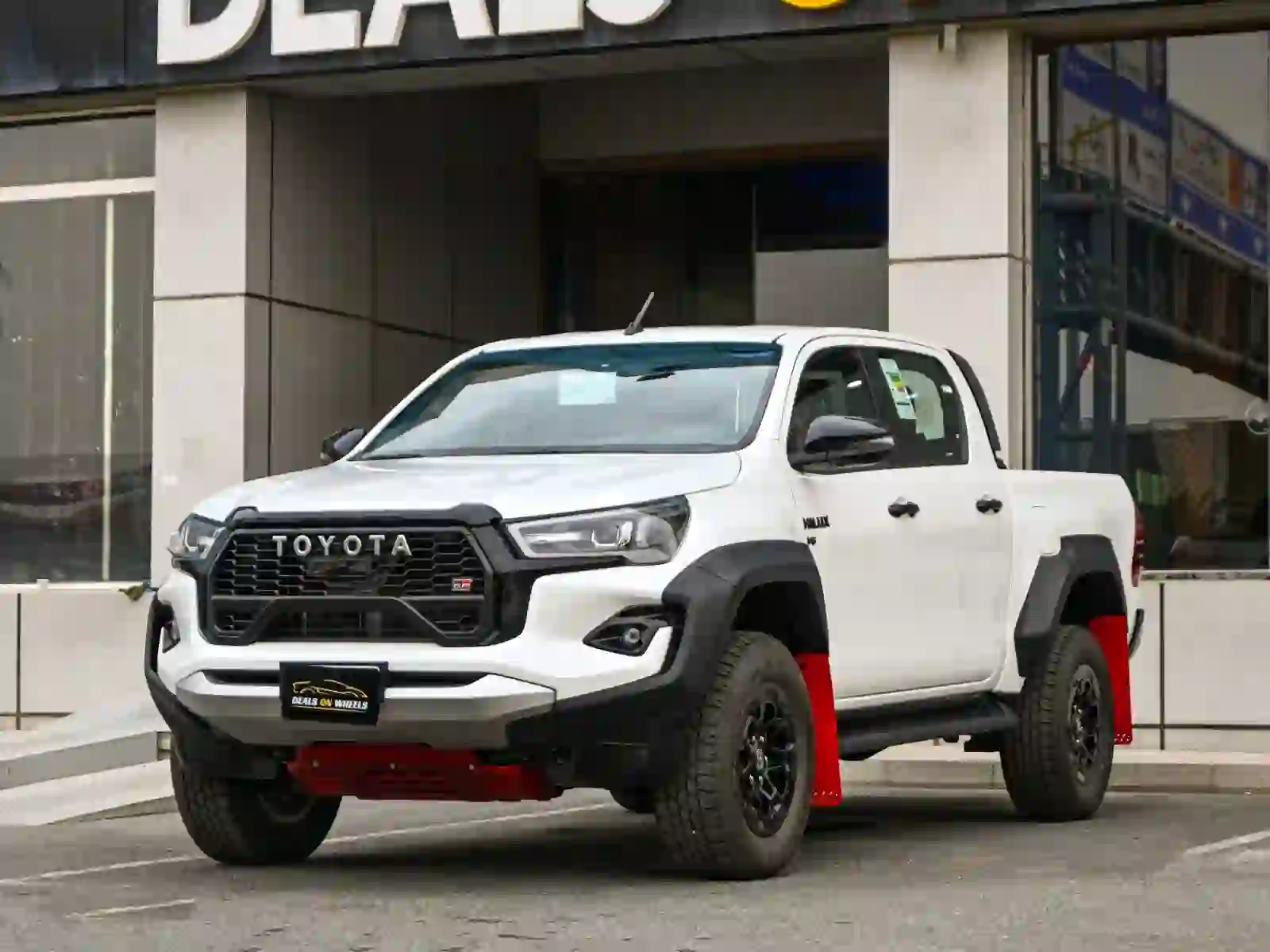 Toyota Hilux GR 2025 - Image 2
