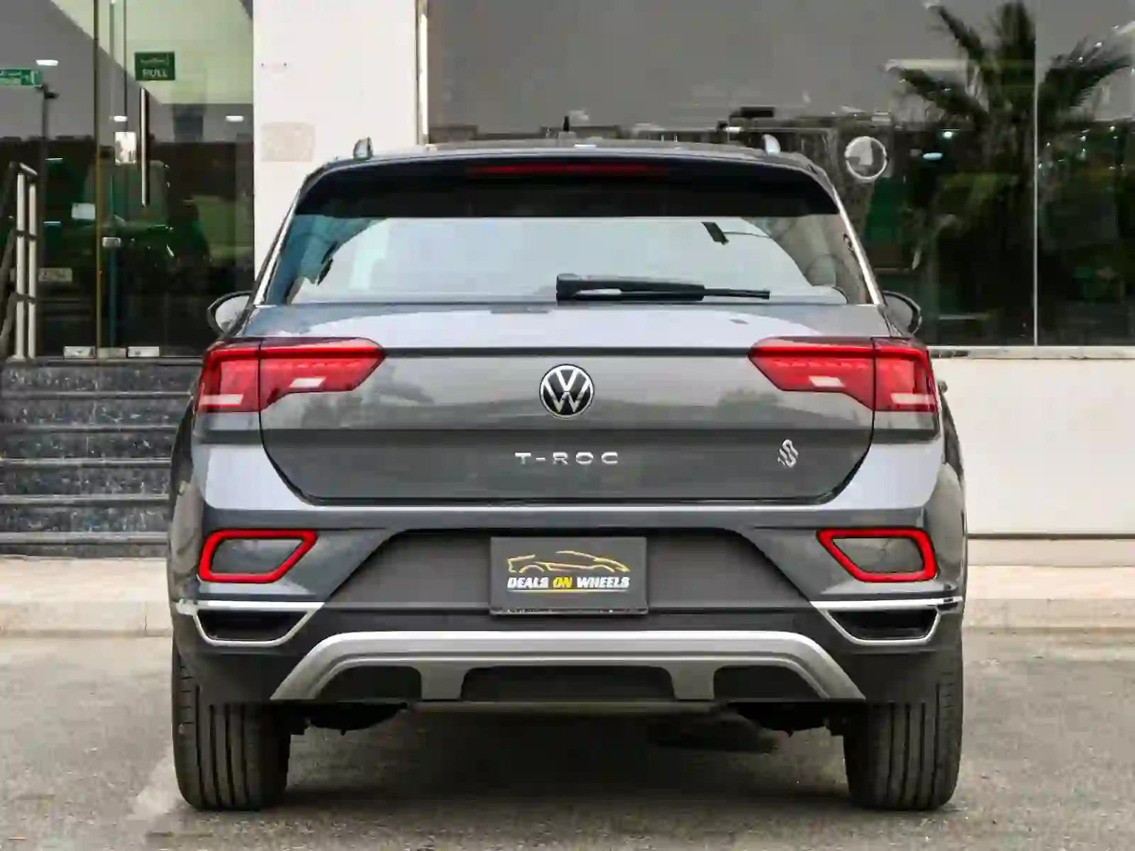 Volkswagen T-Roc 2025 - Image 2
