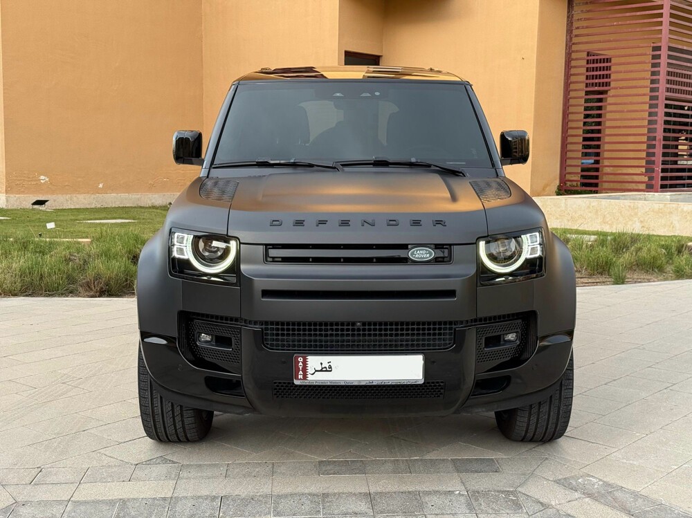 Land Rover Defender 110 HSE 2023 - Image 2