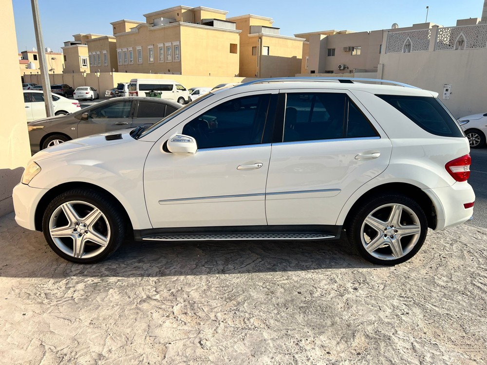 Mercedes-Benz ML-Class 350 AMG 2010 - Image 3