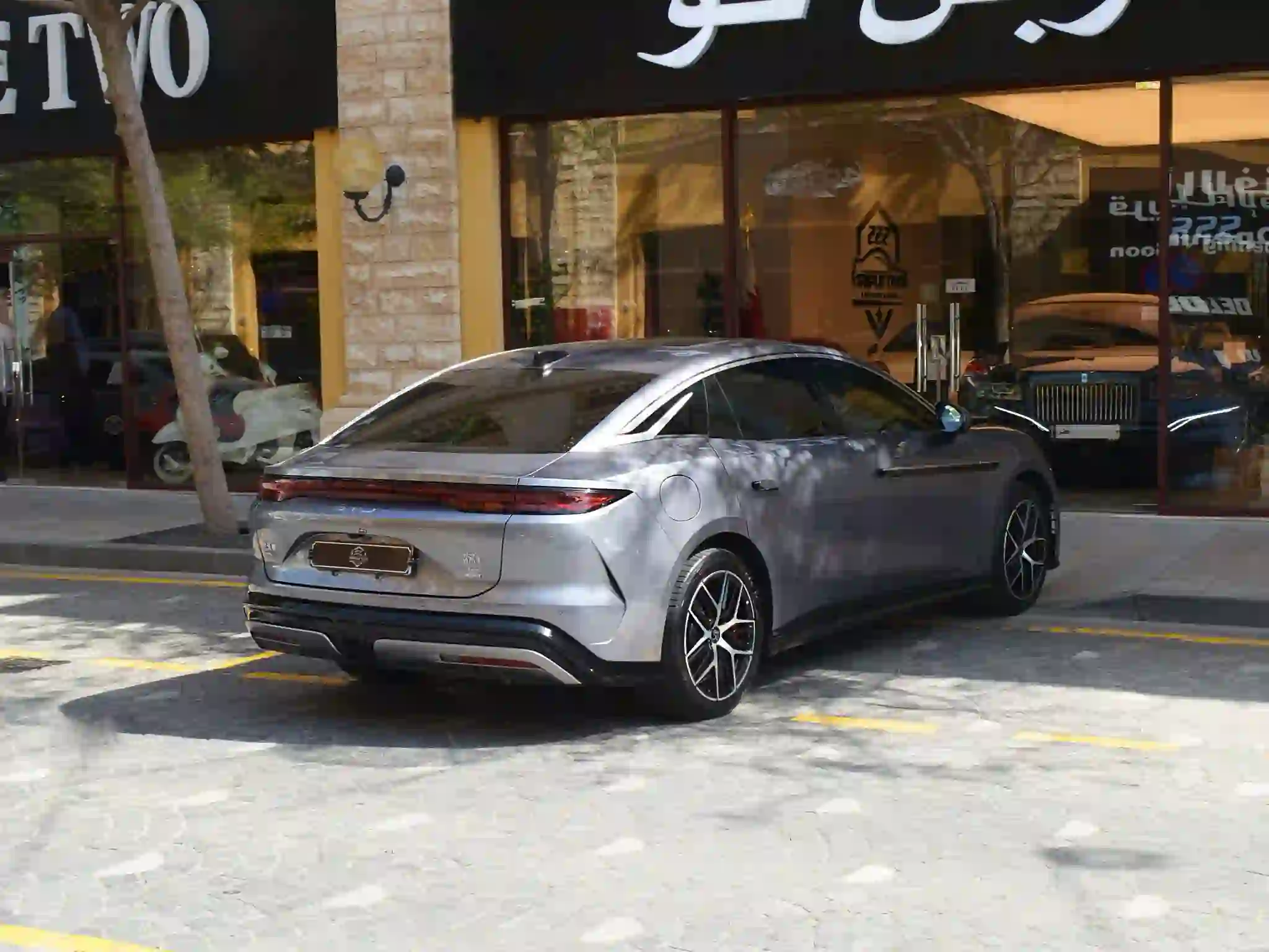 BYD HAN L 2026 - Image 4