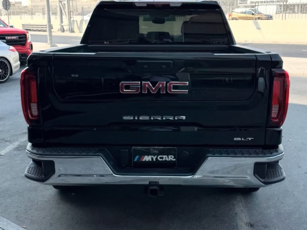 GMC Sierra SLT 2024 - Image 2