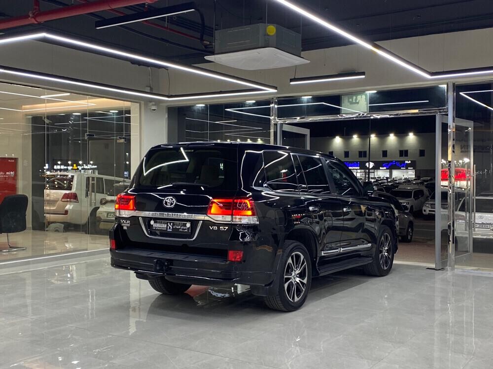 Toyota Land Cruiser VX.R 2018 - Image 4