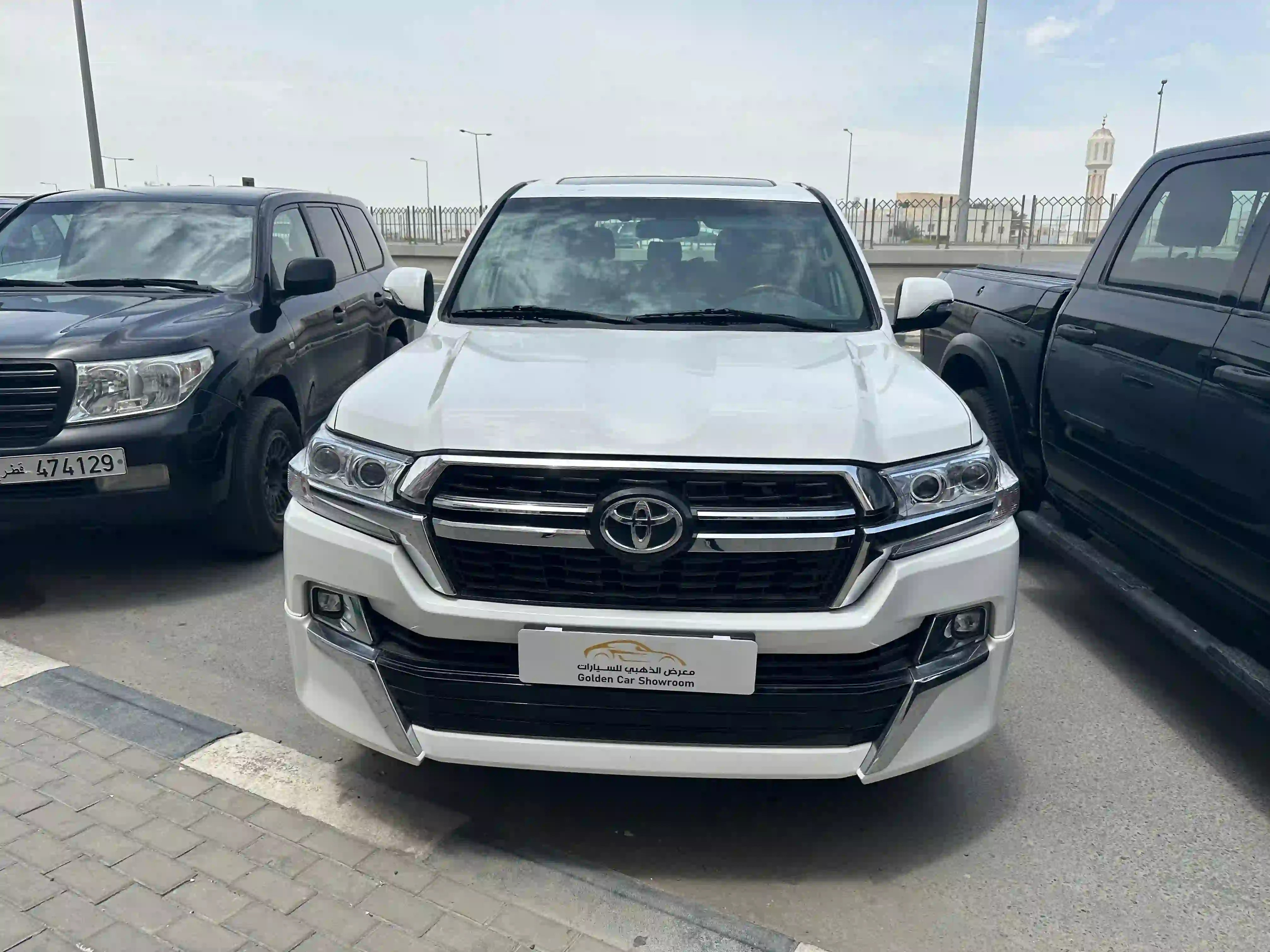 Toyota Land Cruiser GX.R 2011 - Image 2