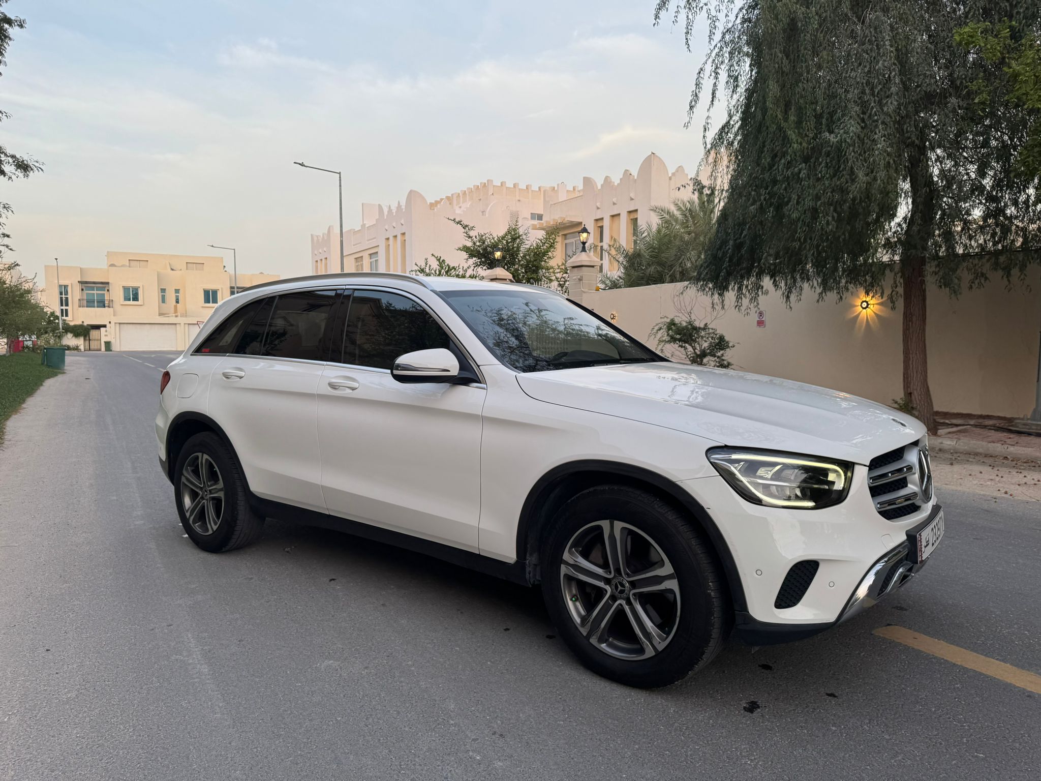 Mercedes-Benz GLC  200 2020 - Image 3