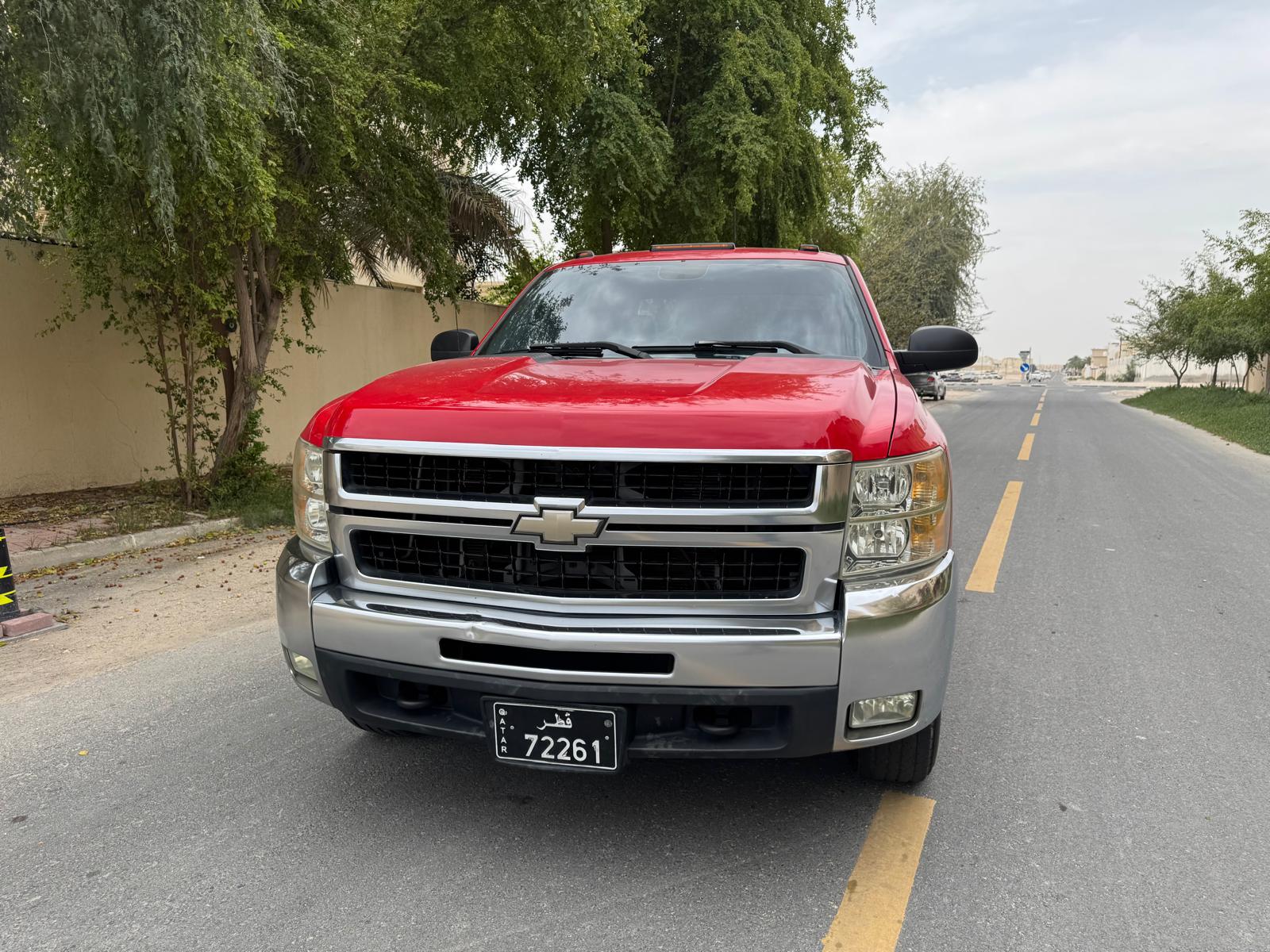 Chevrolet Silverado LTZ 2010 - Image 2