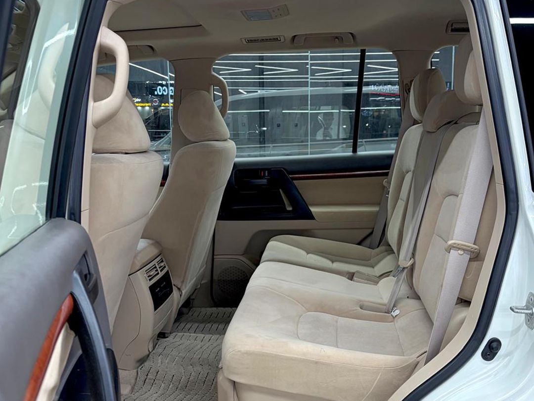 Toyota Land Cruiser GX.R 2015 - Image 2