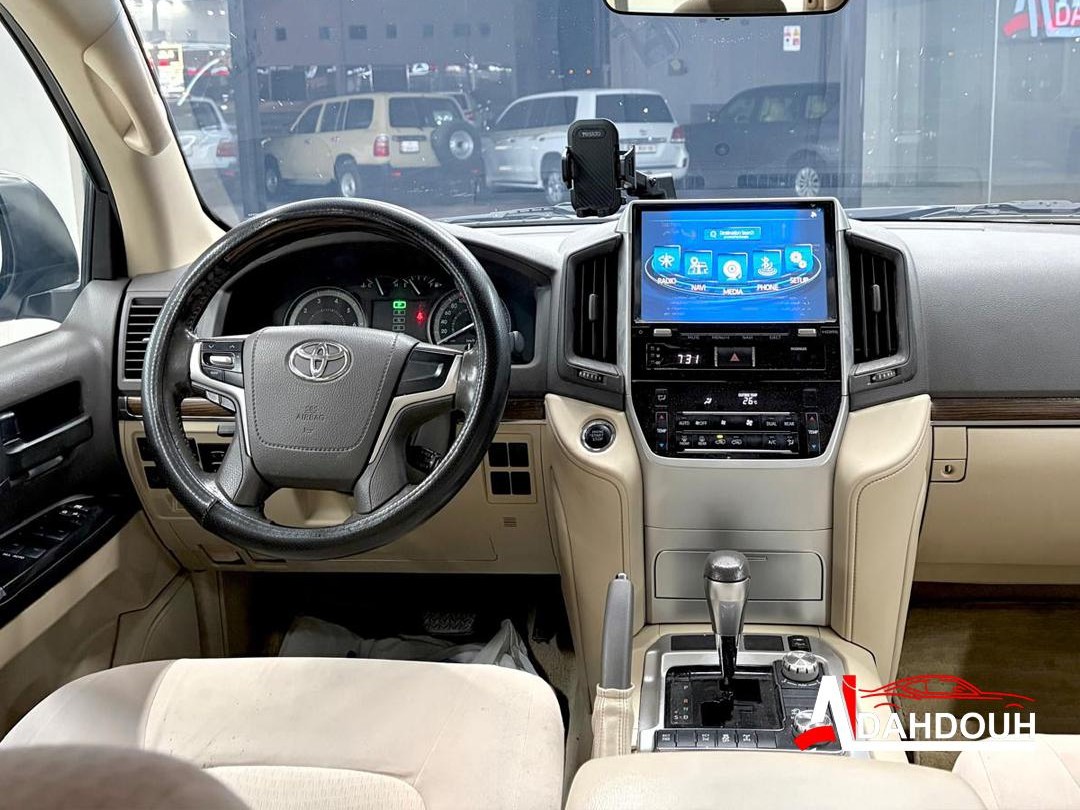 Toyota Land Cruiser GX.R 2019 - Image 2