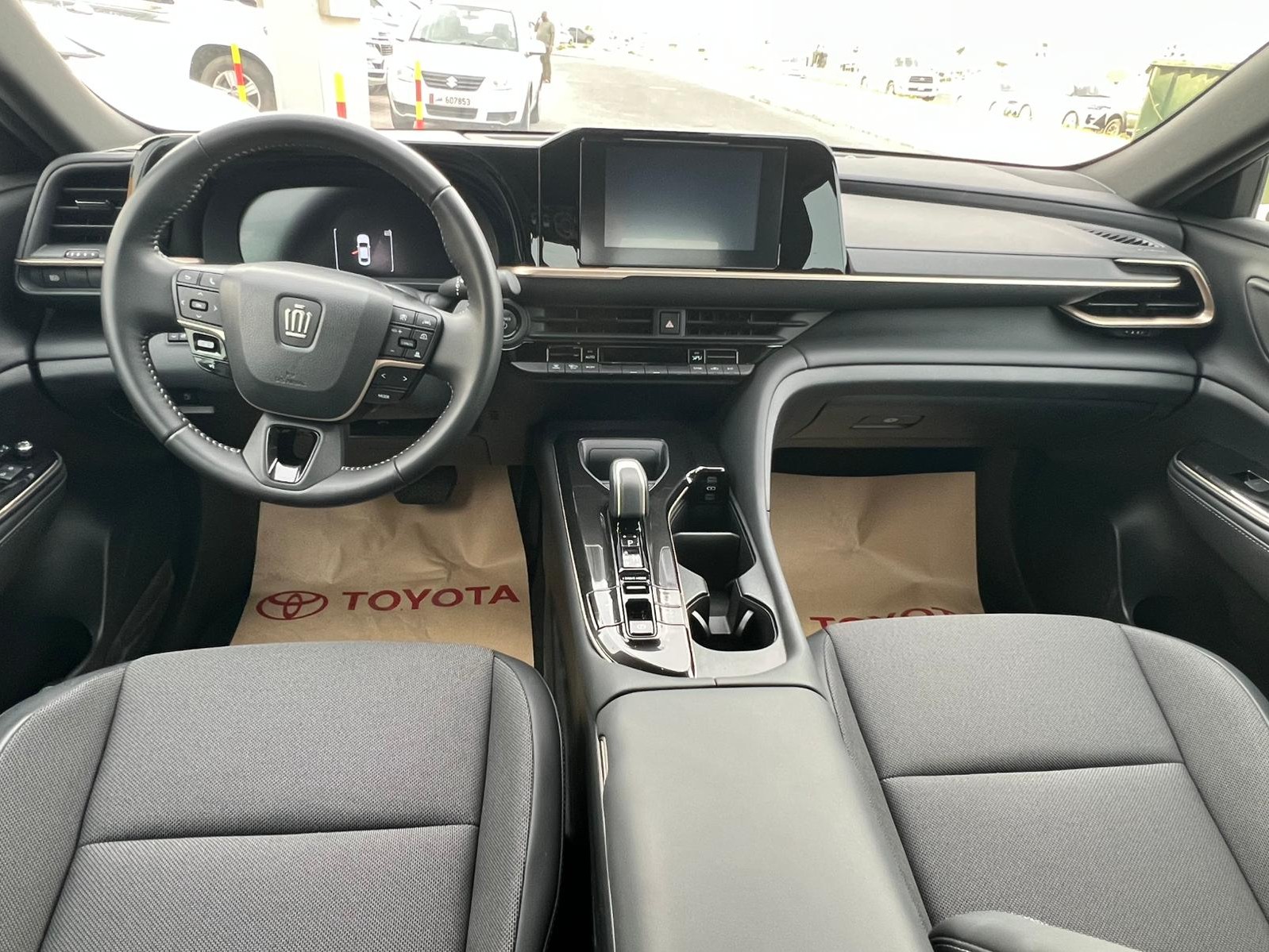 Toyota Crown hybrid 2024 - Image 4