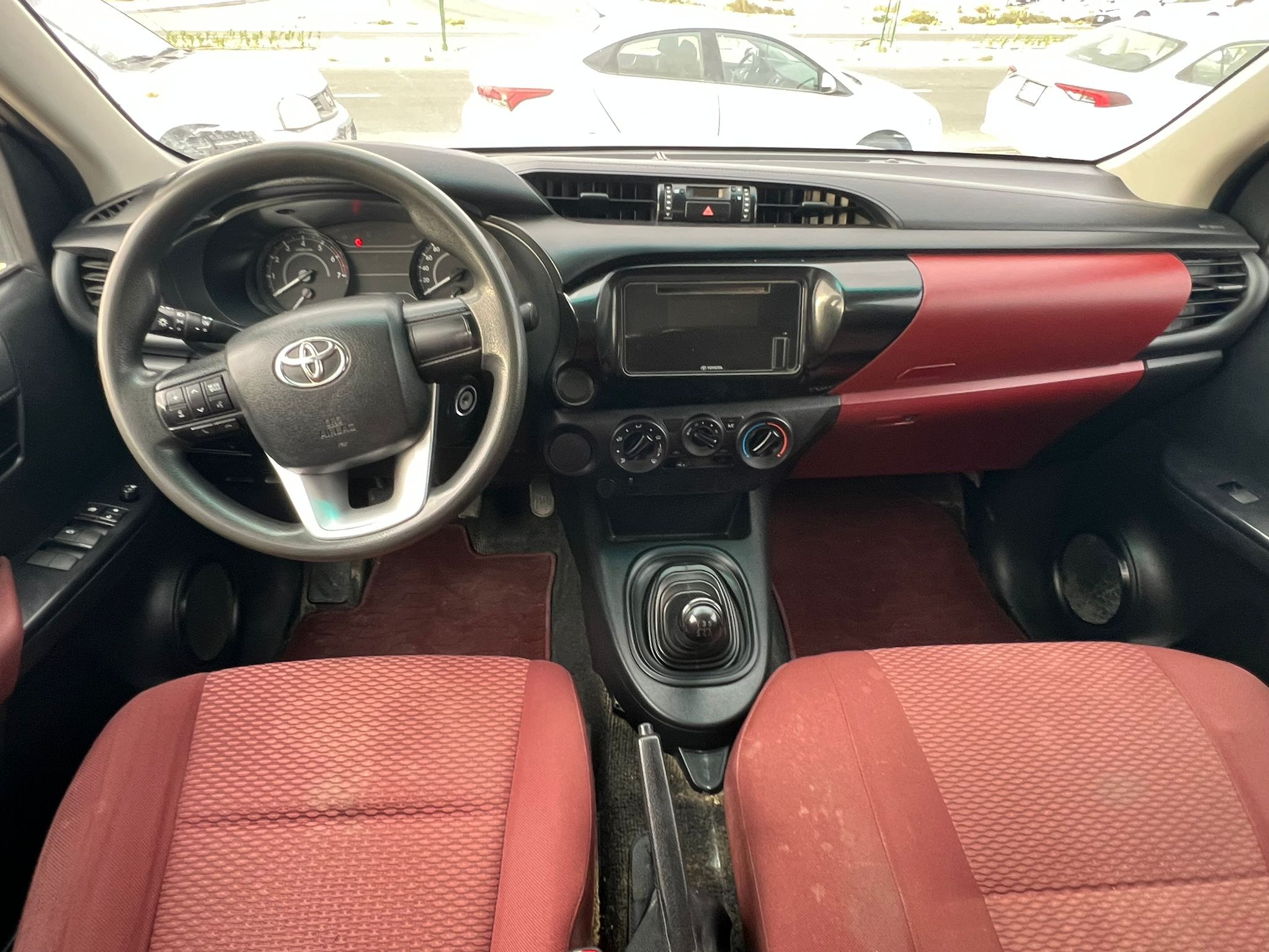 Toyota Hilux 2021 - Image 4