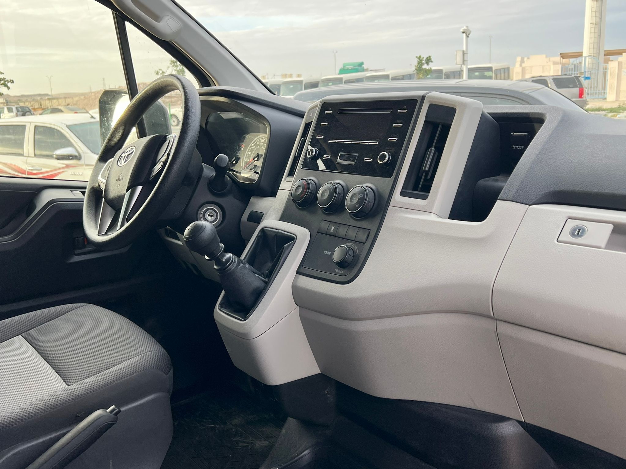 Toyota Hi-Ace 2023 - Image 2