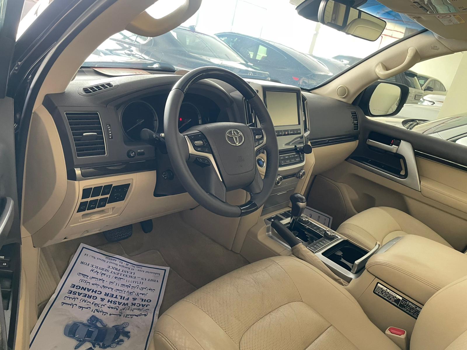 Toyota Land Cruiser VX.S 2017 - Image 2