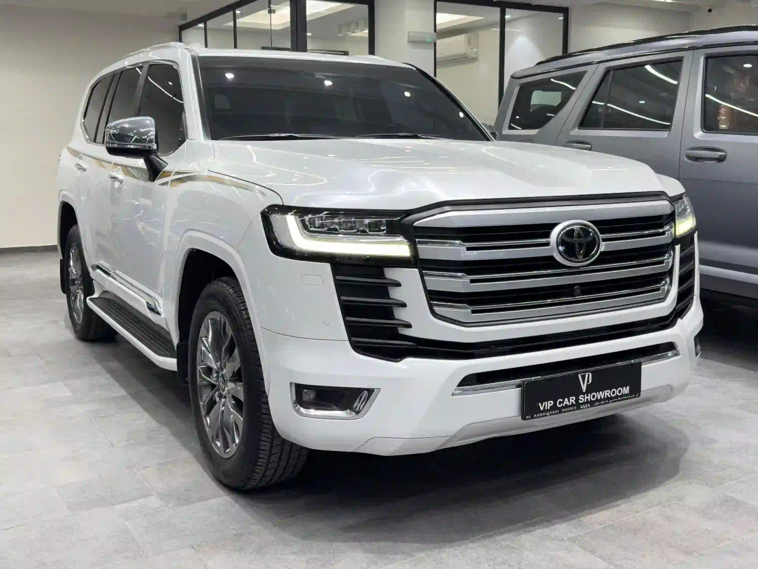Toyota Land Cruiser VXR Twin Turbo 2022 - Image 3
