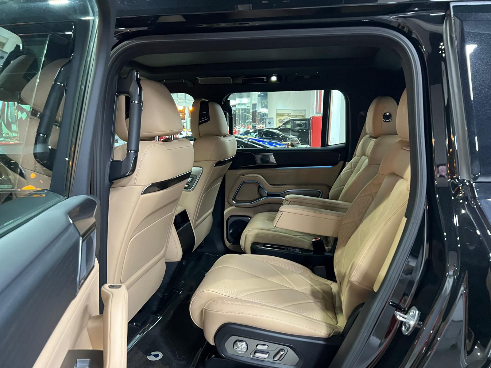 BYD DENZA 8 2026 - Image 2