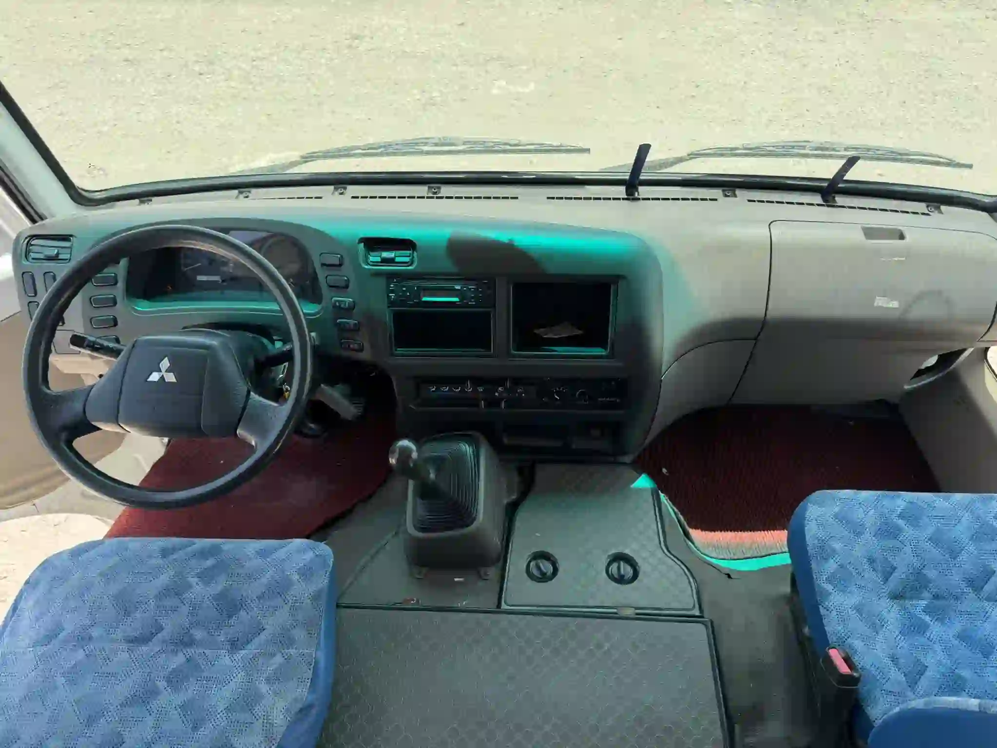 Mitsubishi ROSA 2019 - Image 2
