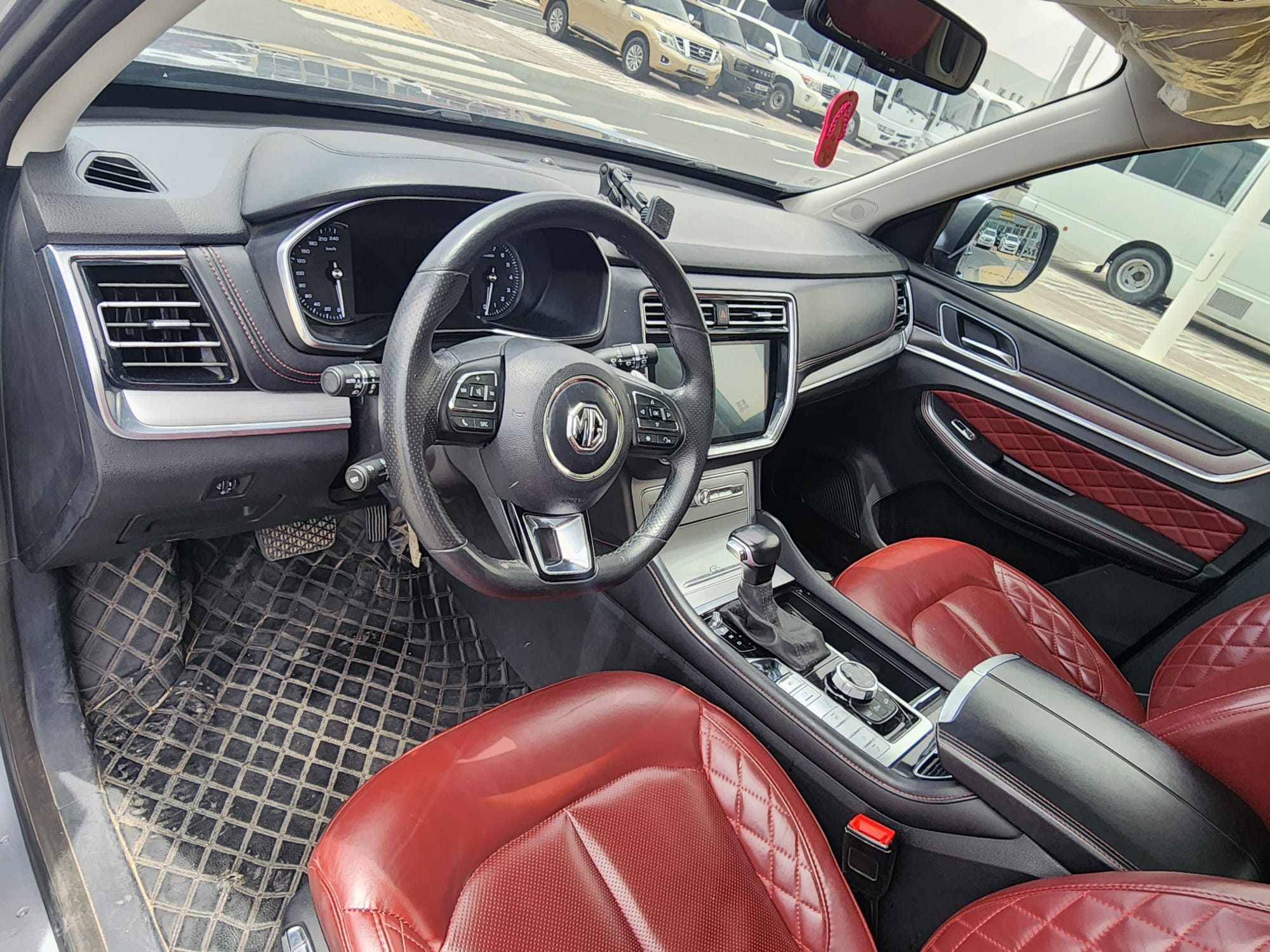 MG  RX 8 2022 - Image 2
