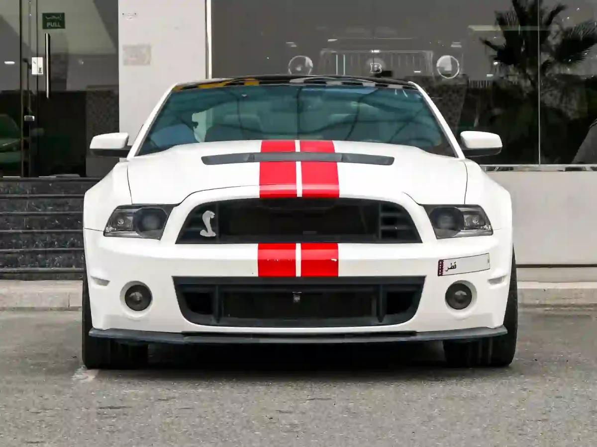 Ford Mustang Shelby  GT500 2011