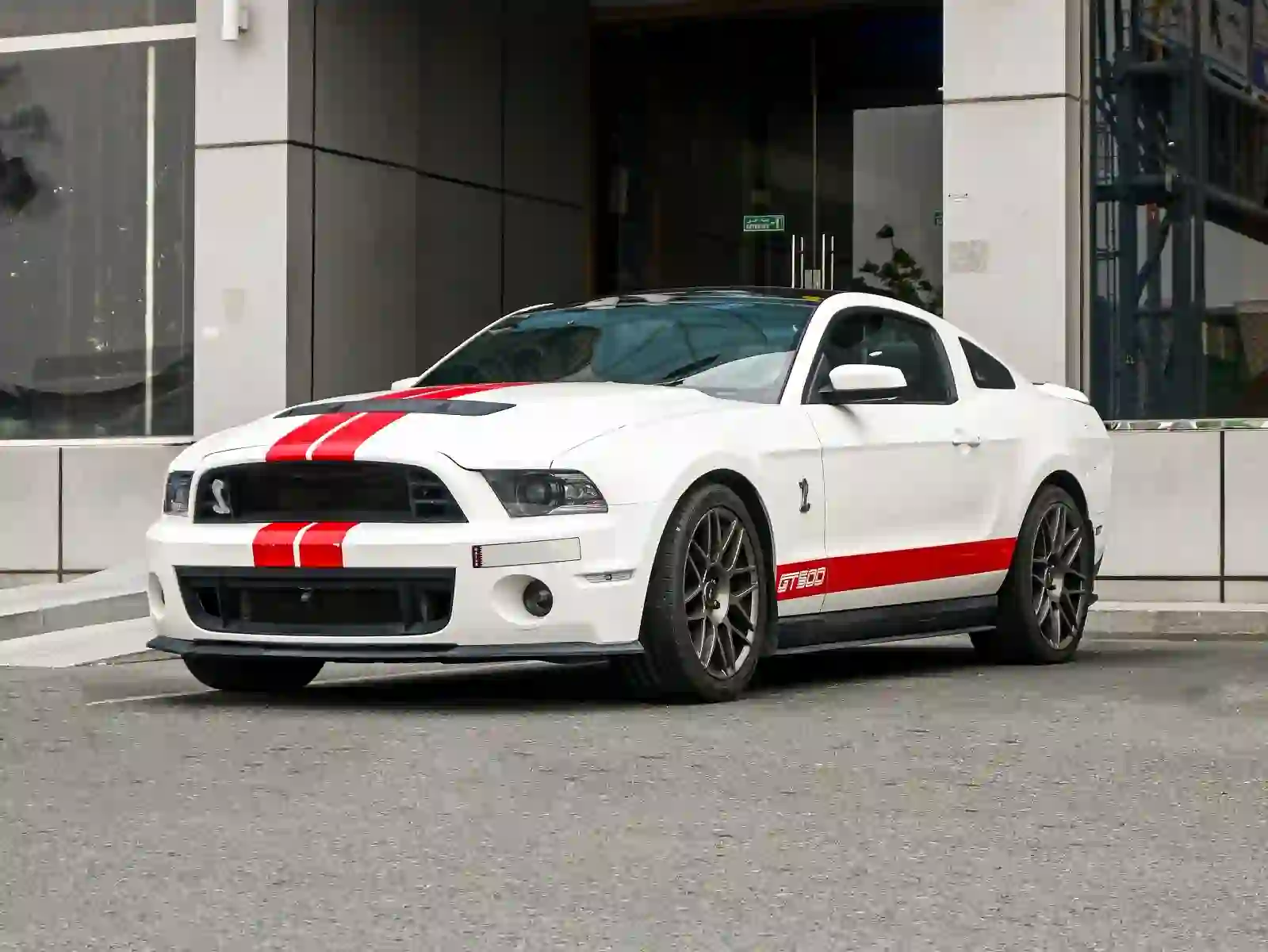 Ford Mustang Shelby  GT500 2011 - Image 2