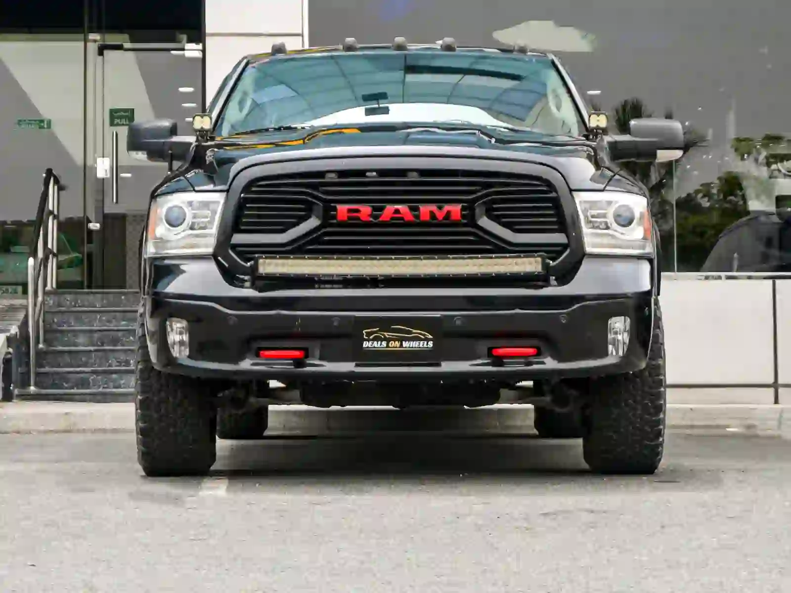 Dodge Ram 1500 2015 - Image 1