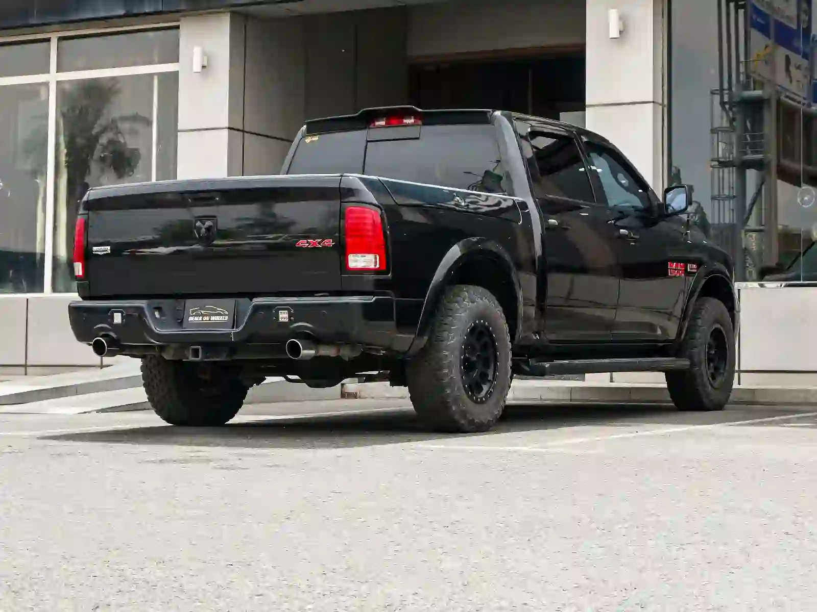 Dodge Ram 1500 2015 - Image 4
