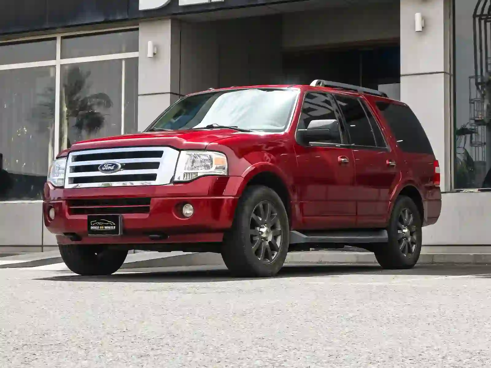 Ford Expedition 2013 - Image 2