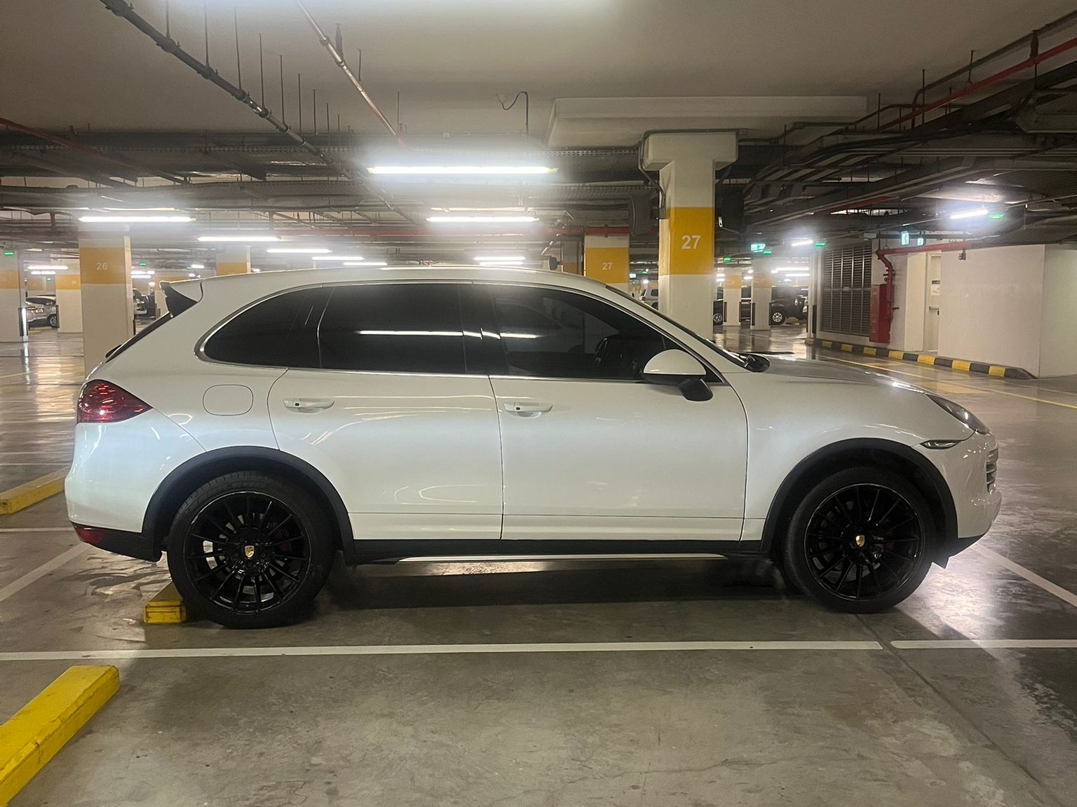Porsche Cayenne S  2012 - Image 3