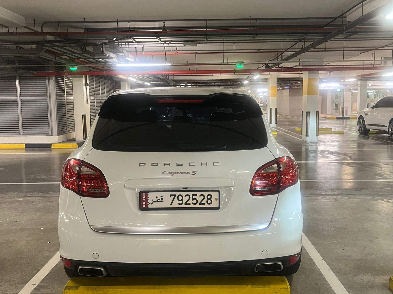 Porsche Cayenne S  2012 - Image 4