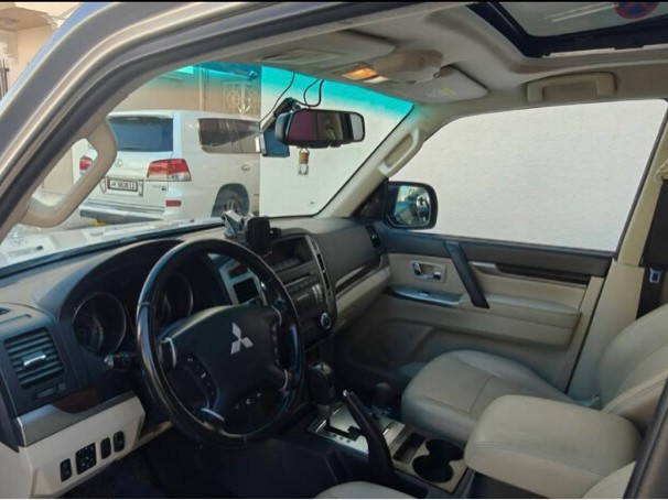 Mitsubishi Pajero 3.5 2015 - Image 4