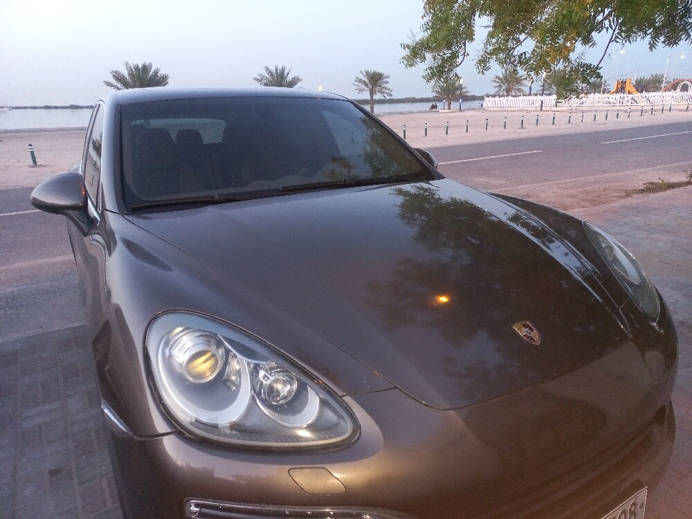 Porsche Cayenne S  2014 - Image 1