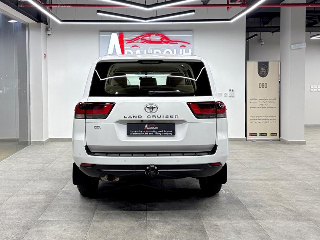 Toyota Land Cruiser GX 2025 - Image 3