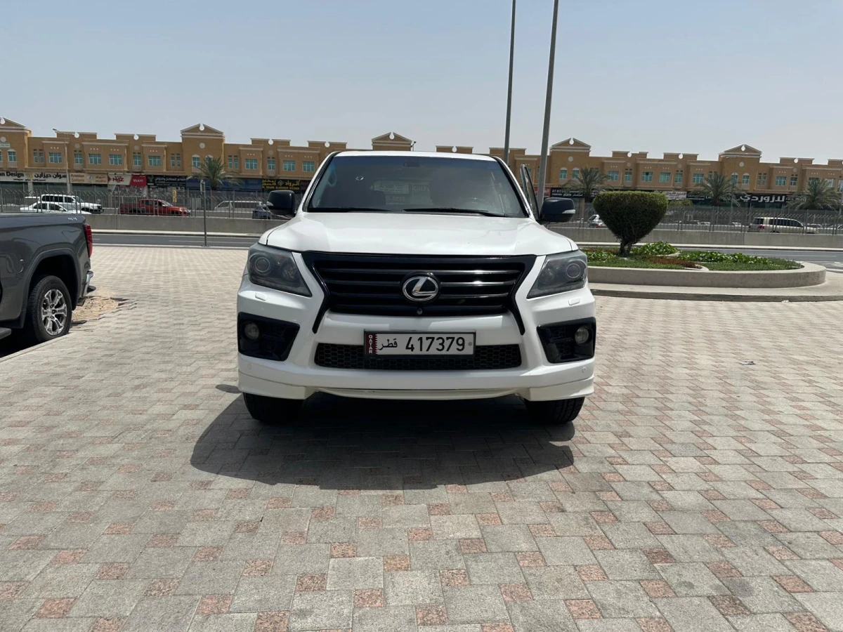 Lexus LX 570 2011