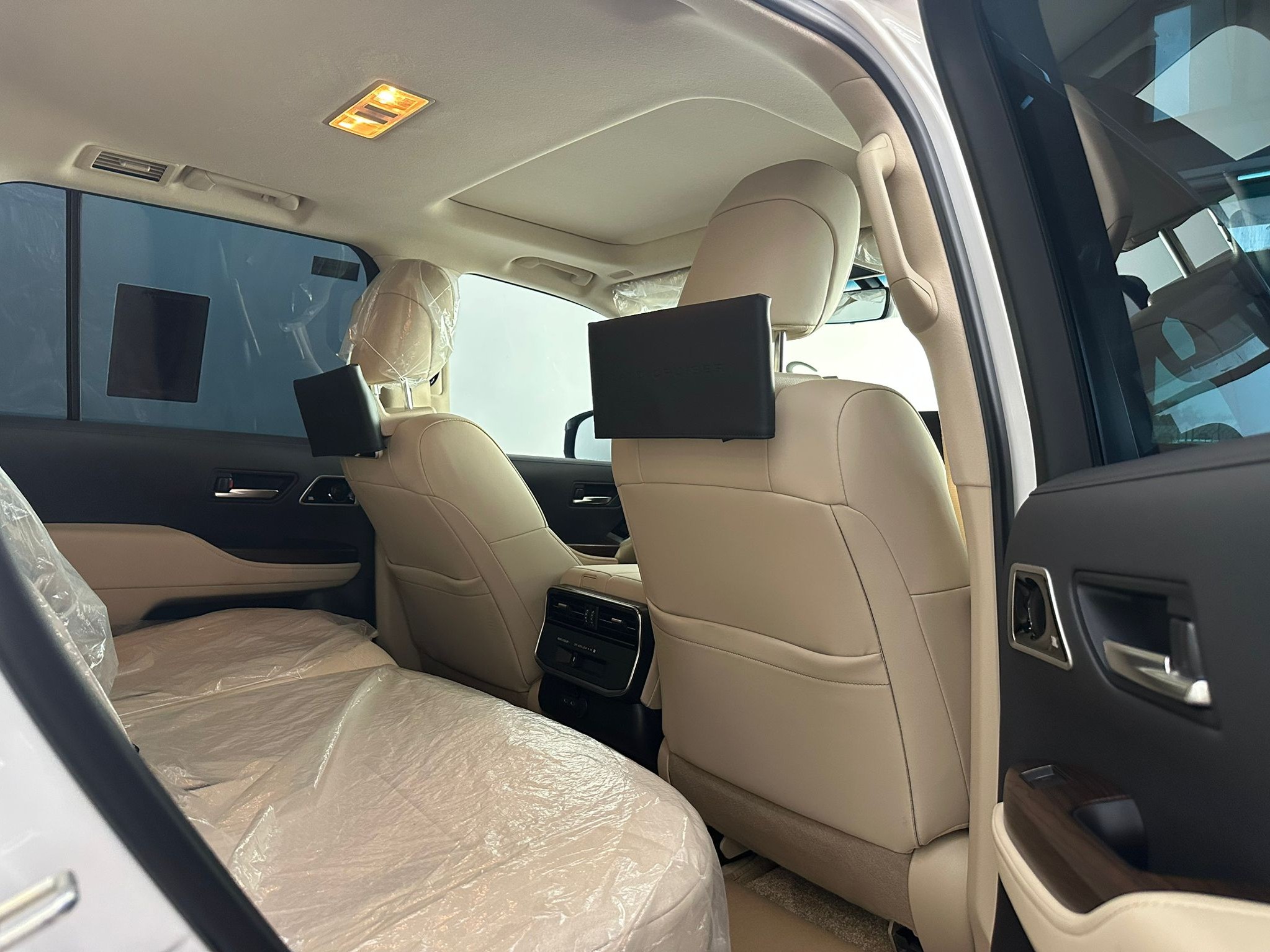 Toyota Land Cruiser GX.R 2025 - Image 4