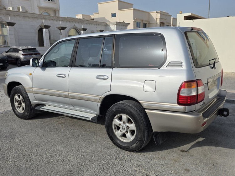 Toyota Land Cruiser GX.R 2002 - Image 4