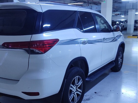 Toyota Fortuner 2017 - Image 4