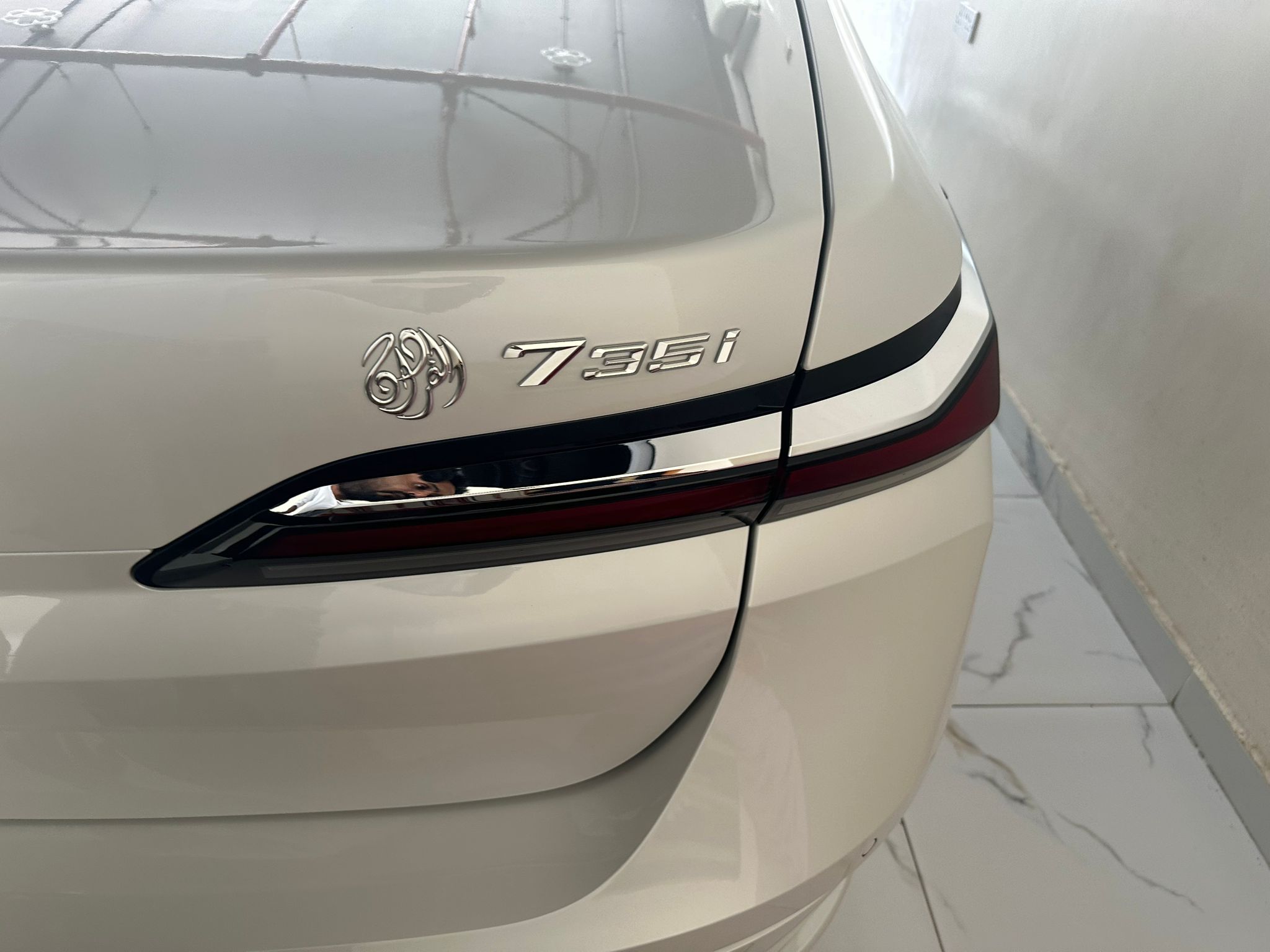 BMW 7-Series 735i 2026 - Image 2