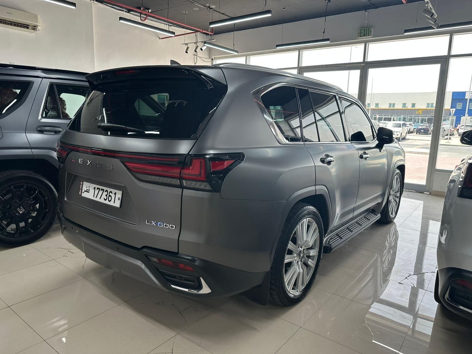 Lexus LX 600 Luxury  2024 - Image 4