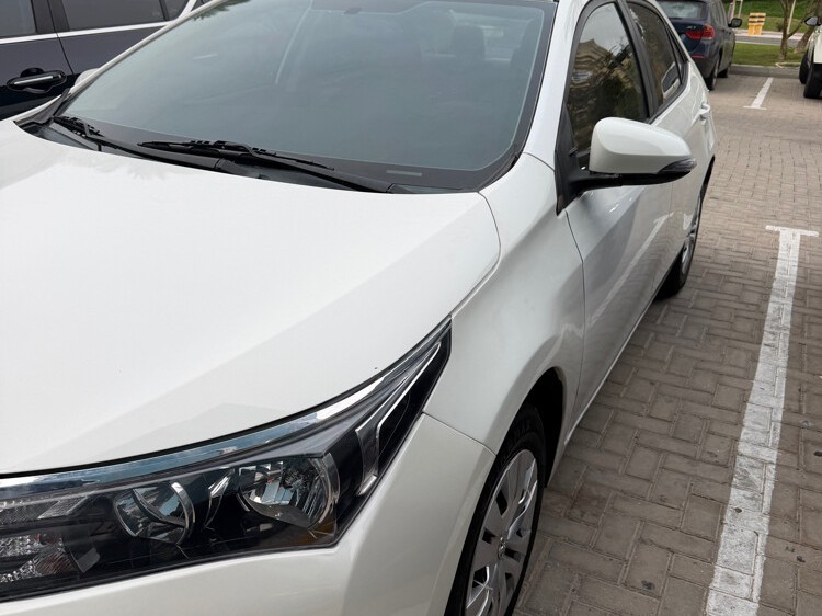 Toyota Corolla 2014 - Image 2