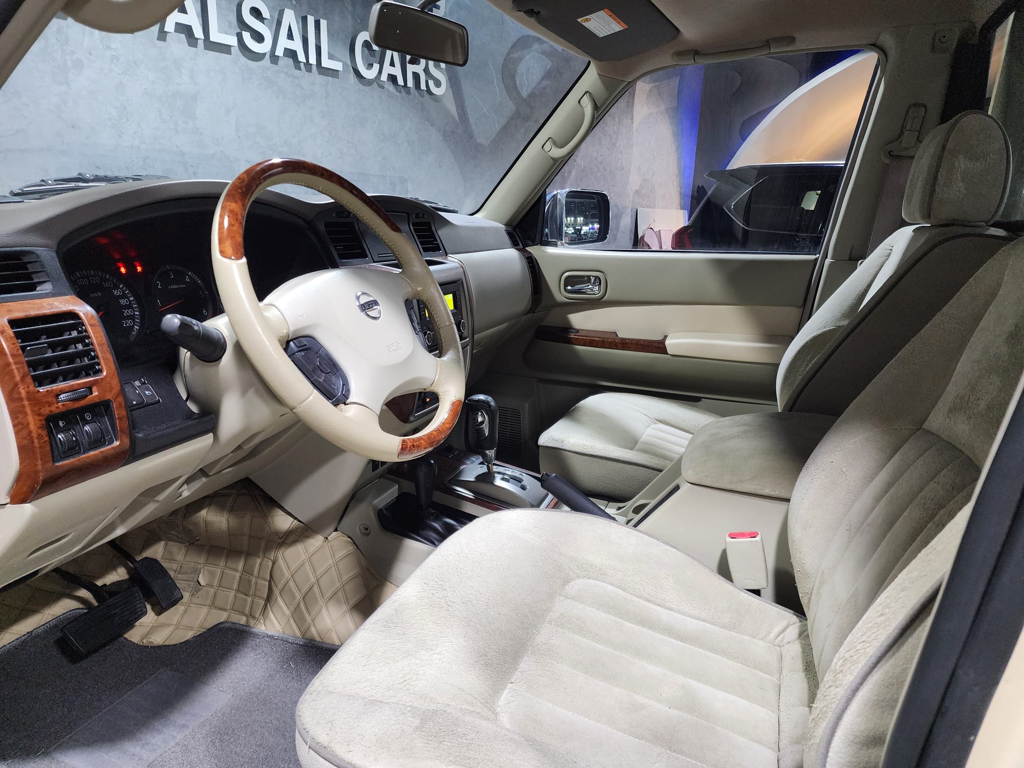 Nissan Patrol Safari 2014 - Image 3