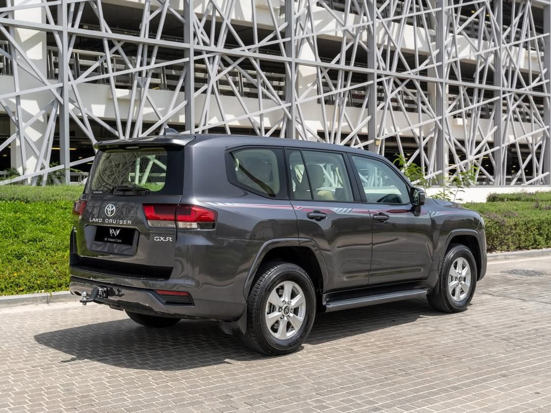Toyota Land Cruiser GXR Twin Turbo 2025 - Image 2
